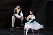 „Giselle”, Jaeeun Jung (Giselle) i Ryota Kitai (Książę Albert), fot. Ewa Krasucka